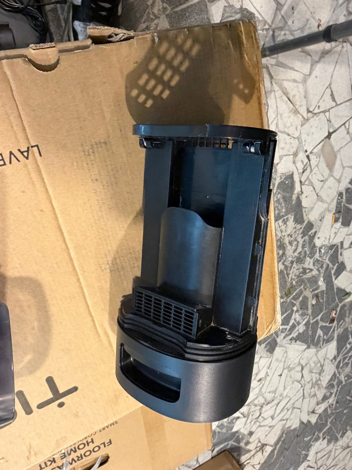 Tineco GO HammerHead MessDetect Ultra
Cordless Mop and Vacuum