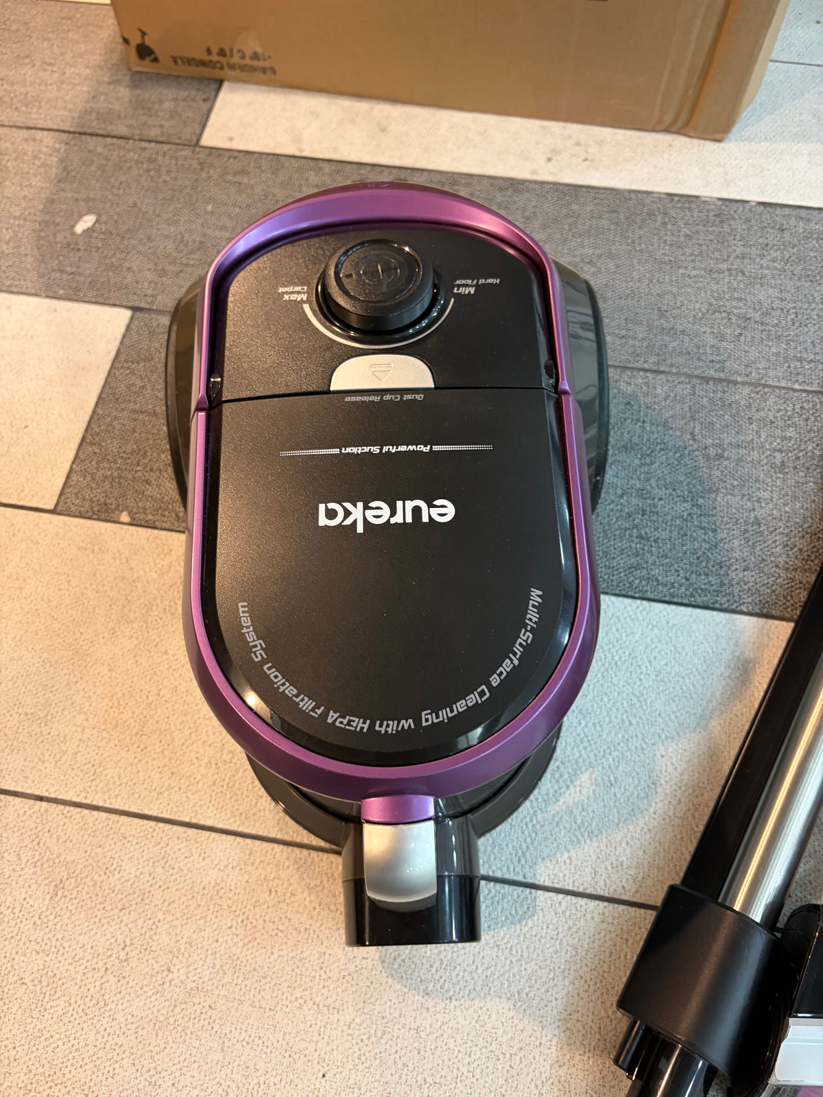 EUREKA CANISTER VACUUM