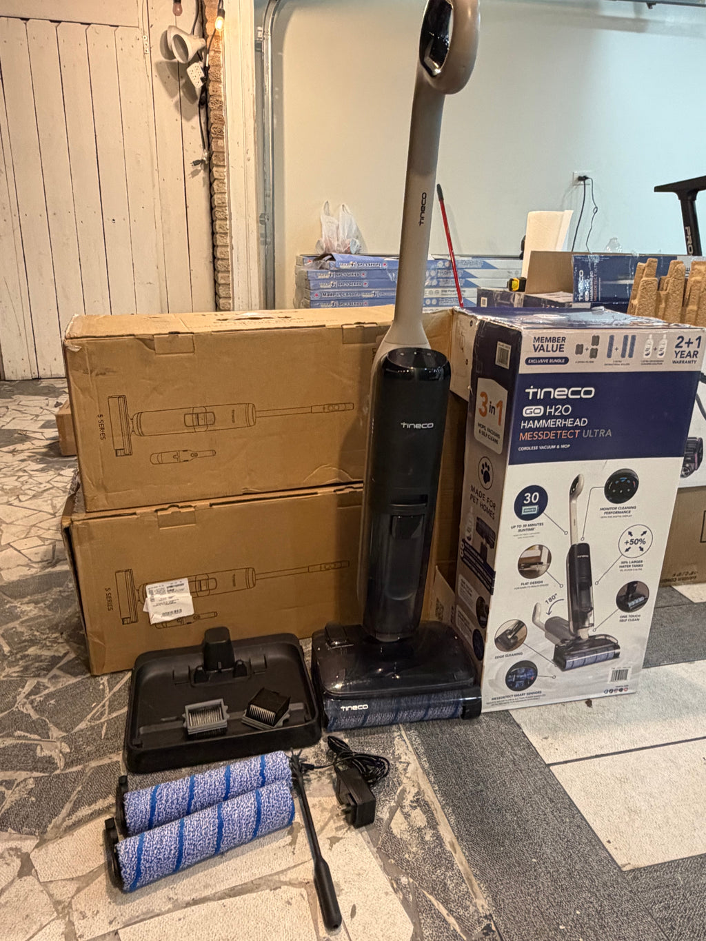 Tineco GO HammerHead MessDetect Ultra
Cordless Mop and Vacuum